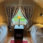 Cosy Ski-in Ski-out Mountain With Sauna Horská chata *