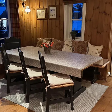 Chaleter Cosy Ski-in Ski-out Mountain With Sauna