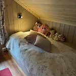 Chaleter Cosy Ski-in Ski-out Mountain With Sauna