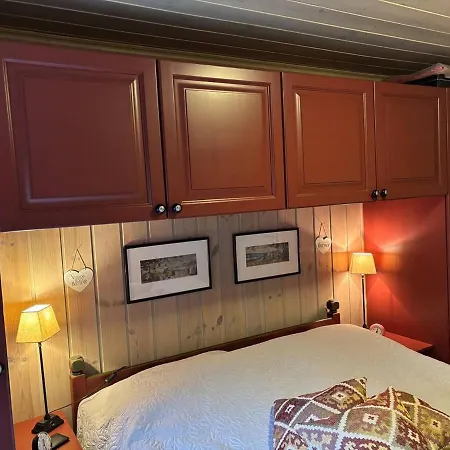 Alpehytte Cosy Ski-in Ski-out Mountain With Sauna